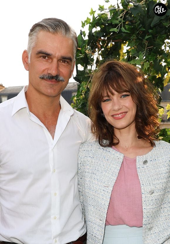 Les deux artistes se sont mariés en 2024 à Paris

Exclusif - François Vincentelli et sa femme Alice Dufour - Inauguration du Rooftop "Le Marta - Jardin suspendu" au sommet de l'hôtel Barrière Fouquet's à Paris le 26 juin 2024. © Coadic Guirec / Bestimage