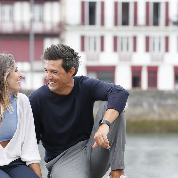 Exclusif -  Rendez-vous avec Jean-Pascal Lacoste (habillé par American Vintage) et sa fiancée Delphine, soeur de l'ancienne Miss France S.Tellier, à Saint-Jean-de-Luz. Le 10 juillet 2020
© Patrick Bernard / Bestimage