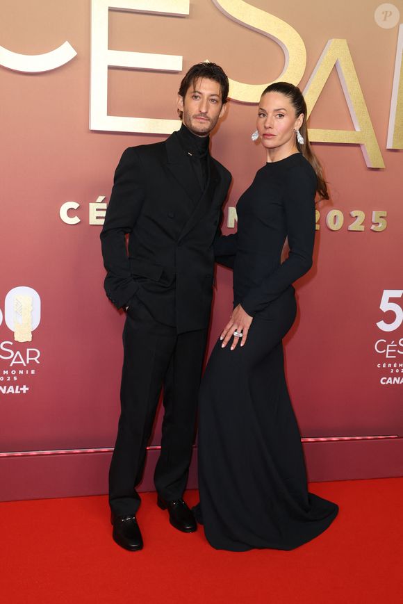 Pierre Niney, Natasha Andrews - Photocall de la 50ème édition de la cérémonie des César à l'Olympia à Paris, France, le 28 février 2025 © Dominique Jacovides - Olivier Borde / Bestimage