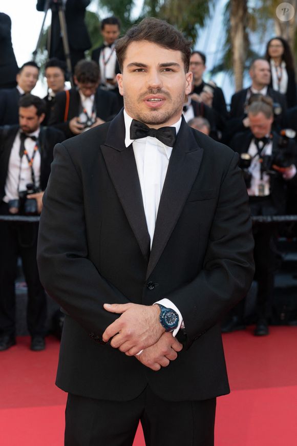 Antoine Dupont (montre Audemars Piguet) - Montée des marches du film « Dossier 137 » lors du 78ème Festival International du Film de Cannes, au Palais des Festivals à Cannes. Le 15 mai 2025
© Olivier Borde / Bestimage