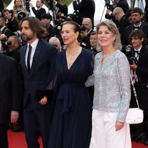 Dimitri Rassam, Carole Bouquet et la princesse Caroline de Monaco assistent au tapis rouge de "Killers Of The Flower Moon" lors de la 76e édition du festival de Cannes au Palais des Festivals le 20 mai 2023 à Cannes, France. Photo de Shootpix/ABACAPRESS.COM