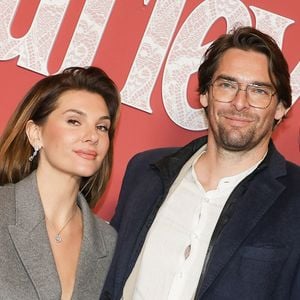 Lorsque Camille Lacourt rencontre Alice Detollenaere en 2019, un an après avoir quitté les bassins, il est encore en pleine réflexion sur son avenir. 

Camille Lacourt et sa compagne Alice Detollenaere - Avant-première du film "Hurlevent" au Grand Rex à Paris le 2 février 2026. © Coadic Guirec/Bestimage