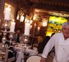 Son établissement séduit par sa simplicité, sa convivialité et la qualité de ses plats italiens authentiques. 

Mamo le patron du restaurant "Le Michelangelo" pose dans son restaurant à Antibes le 3 janvier 2011. Cyril Dodergny / Nice Matin / Bestimage