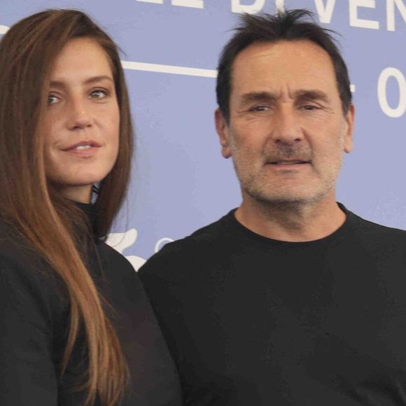 Venise, Italie, 6 septembre 2025. ADELE EXARCHOPOULOS et GILLES LELLOUCHE lors du photocall du film CHIEN 51 au 82ème Festival International du Film de Venise à Venise, Italie.Laurent Lairys / ABACAPRESS.COM