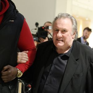 Gérard Depardieu écope de 18 mois de prison avec sursis rapporte l'AFP
Gérard Depardieu - Procès de Gérard Depardieu pour agressions sexuelles sur deux femmes lors d'un tournage de film en 2021, au tribunal correctionnel de Paris le 27 mars 2025.

© Guignebourg / Clovis / Bestimage