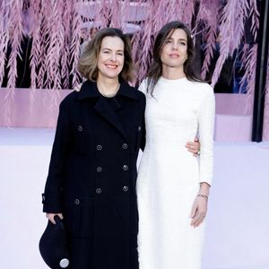 Lors de la Fashion Week de Paris
Carole Bouquet et Charlotte Casiraghi au photocall du deuxième défilé Chanel "Collection Haute Couture Printemps/Eté 2026", lors de la Fashion Week de Paris, le 27 janvier 2026
© Olivier Borde / Bestimage