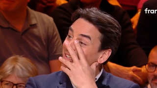 Julian Bugier pas du tout à l'aise : sa femme Claire Fournier évoque ce qu'il aime faire en fin de soirée, "Il est inarrêtable !"