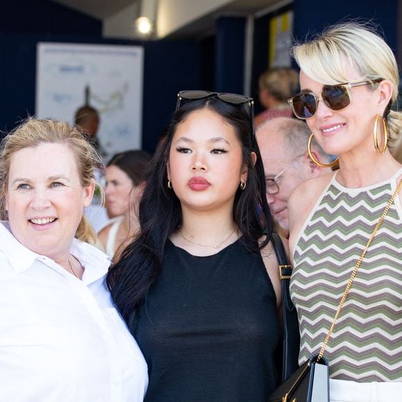 Exclusif - Hélène Darroze, Joy Hallyday et Laeticia Hallyday dans l'Espace VIP lors de la 9ème édition du "Longines Paris Eiffel Jumping" au Champ de Mars à Paris, France, le 25 juin 2023. © Perusseau-Veeren/Bestimage