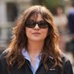 À la Fashion Week de Paris, Louane vit sa meilleure vie, accompagnée d’une célèbre figure de la Star Academy