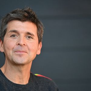 Thomas Sotto pose lors du Festival du Film Fiction Politique de La Baule le 4 octobre 2025 à La baule, France. Photo by Franck Castel/ABACAPRESS.COM