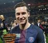 Ancien joueur du PSG de 2017 à 2023, Julian Draxler vient de se marier
Julian Draxler - Le PSG (Paris-Saint-Germain) remporte la finale de la Coupe de la Ligue 2017 (4-1) face à l'ASM (Association Sportive de Monaco) au Parc OL à Lyon, le 1er avril 2017.
© Cyril Moreau/Bestimage