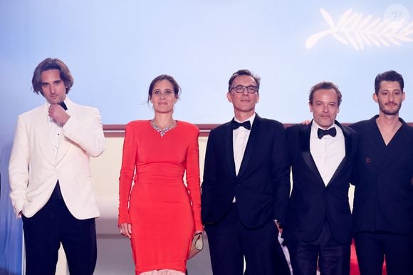 Dimitri Rassam, Julie De Bona, Alexandre de La Patellière, Patrick Mille, Pierre Niney - Descente des marches du film « Le comte de Monte-Cristo » lors du 77ème Festival International du Film de Cannes, au Palais des Festivals à Cannes. Le 22 mai 2024
© Jacovides-Moreau / Bestimage