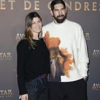 Nikola Karabatic a épousé Géraldine Pillet, sa compagne depuis 15 ans, qui fait sensation avec une tenue très originale