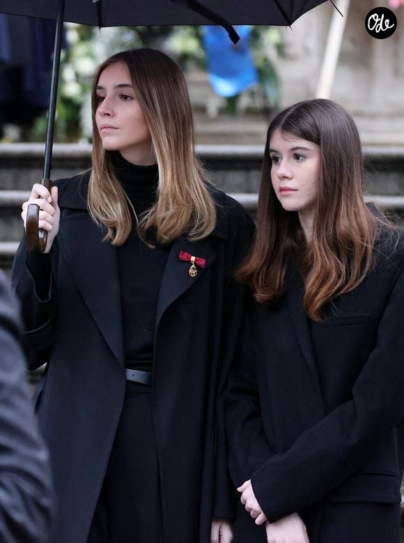 Les princesses Luisa et Vittoria de Savoie - Sorties des funérailles du prince Victor Emmanuel de Savoie en la cathédrale Saint-Jean-Baptiste de Turin le 10 février 2024. © Dominique Jacovides/Bestimage