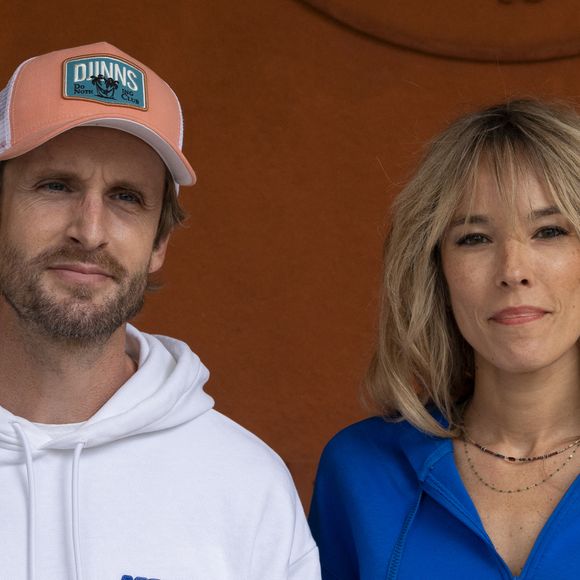 Le film, reboot de la célèbre bande dessinée d’André Franquin, a été présenté en avant-première au Grand Rex de Paris, dans une ambiance festive.

Philippe Lacheau et sa compagne Elodie Fontan au village lors des Internationaux de France de Tennis de Roland Garros 2025. Paris, le 27 mai 2025.
© Moreau / Jacovides / Bestimage