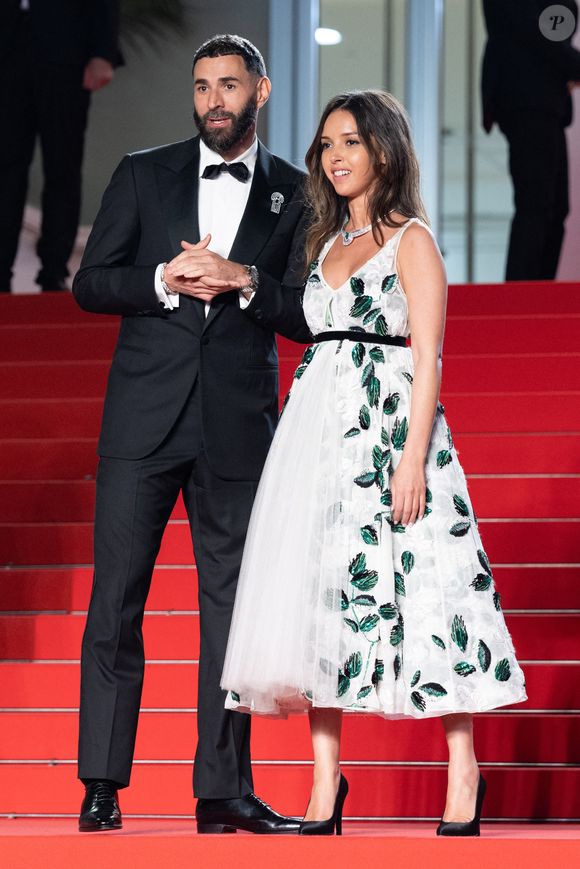 Karim Benzema et sa compagne Lyna Khoudri à la descente des marches du film « 13 jours 13 nuits » lors du 78ème Festival International du Film de Cannes. Le 23 mai 2025
© Olivier Borde/ Bestimage