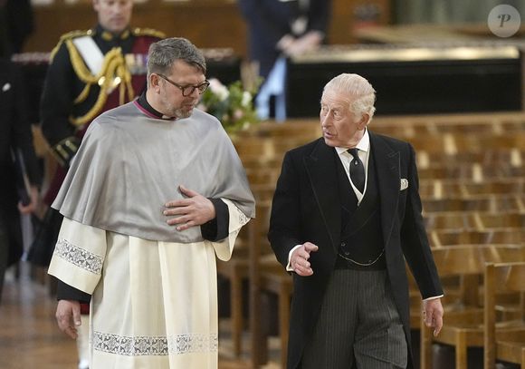 Le roi Charles III (Le roi Charles III d'Angleterre) arrive à la cathédrale Westminster, dans le centre de Londres, pour assister à la messe de requiem de la duchesse de Kent. 16 septembre 2025. © PA Photo/ Bestimage
