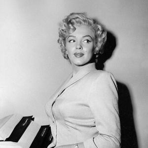 Pour tout comprendre, revenons sur la forte relation entre la star Hollywoodienne et le comédien Lee Strasberg

Marilyn Monroe en juin 1952. Photo Abaca