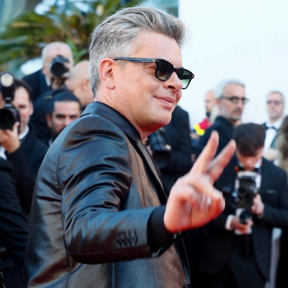 Benjamin Biolay - Montée des marches du film « Marcello Mio » lors du 77ème Festival International du Film de Cannes, au Palais des Festivals à Cannes. Le 21 mai 2024 © Christophe Clovis / Bestimage