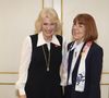 La famille royale a tenu à saluer l'immense courage et la dignité dont elle a fait preuve lors de son procès.

La reine Camilla (à gauche) avec Madame Gisele Pelicot lors d'une audience à Clarence House à Londres. Date de la photo : lundi 23 février 2026.
 Aaron Chown/PA Wire : Aaron Chown/PA Wire