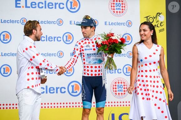 Le Français Lenny Martinez - Podium avec le maillot à pois lors de la 15e étape de la 112e édition du Tour de France, le 20 juillet 2025 à Carcassonne, France. Psnews/Bestimage