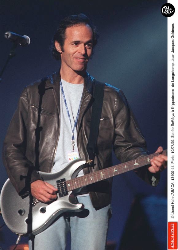 Jean-Jacques Goldman lors de la soirée Solidays à l'hippodrome de Longchamp, Paris, le 10/07/99. Crédit Lionel Hahn/Abaca