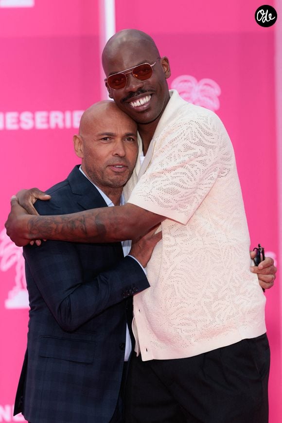 Eric Judor et Jean-Pascal Zadi assistent à la troisième journée du 9e Festival international de Canneseries, le 25 avril 2026 à Cannes, en France. Photo : Shootpix/ABACAPRESS.COM