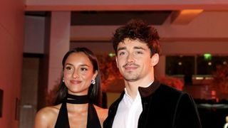 La villa où Charles Leclerc s’est marié a appartenu à une figure mondiale de la mode : quel est le prix d'une location à la semaine ?