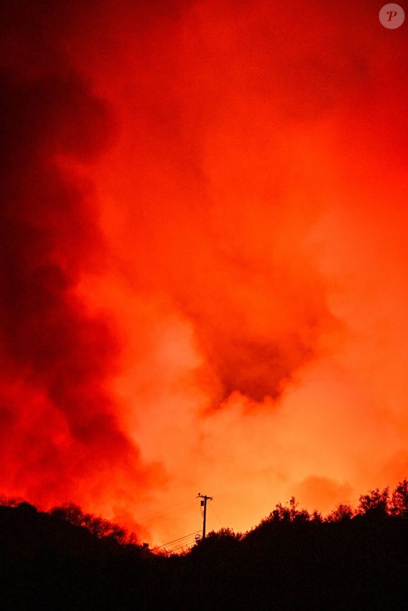 Incendies à Los Angeles: le quartier de Pacific Palisades est pratiquement “calciné”
Pictured: Palisades Wildfire, GV