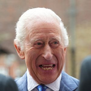 Le roi Charles III d'Angleterre assiste à un service célébrant les 400 ans de la Chapelle de la Reine à Londres le 4 juin 2025. © Aaron Chown / Pool / Burton via Bestimage
