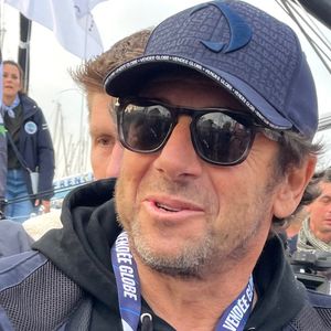 Le 28 avril 2025, Patrick Bruel âgé de 65 ans a ainsi partagé sur Instagram un cliché rare, avec ses deux fils !

Patrick Bruel - Peoples au Vendée Globe 2024 aux Sables d'Olonne le 9 novembre 2024. © Fabien Faure / Bestimage