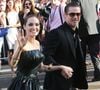 Son divorce d'avec Angelina Jolie va bientôt être prononcé
Angelina Jolie, Brad Pitt - Arrivée des people à la première du film Maleficient à Hollywood, le 29 mai 2014. Lors de cette première, Brad Pitt s'est fait agressé par un journaliste ukrainien Vitalii Sediuk (qui s'était jetté sous la robe de l'actrice America Ferrera lors de la montée des marches du film "Dragons 2" lors du 67ème festival de Cannes). Après avoir été agressé, Brad l'a repoussé, la sécurité est intervenue et les policiers l'ont arrêté. FAMEFLYNET / BESTIMAGE