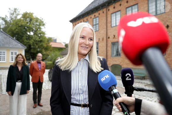 Pour son ultime discours, Mette-Marit est apparue très essouflée.

La princesse Mette-Marit est présente lors de la conférence "Frida Hansen et le tissage transparent", donnée par le tisserand américain Robbie LaFleur à Collettgaarden au Musée folklorique norvégien d'Oslo, Norvège, le 19 septembre 2025. © Gulliksrud Marius/Stella Pictures/ABACA