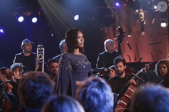 Exclusif - Cyrielle Ndjiki Nya lors de l'enregistrement de l'émission "Le Grand Echiquier, Spéciale Afrique", présentée par C.Chazal et A.Manoukian et diffusée le 28 août 2025 sur France 2, à Paris, France, le 14 septembre 2024. © Jack Tribeca/Bestimage