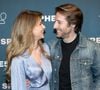 Leur complicité a rapidement évolué en relation amoureuse.

Ophélie Meunier et son mari Mathieu Vergne - Soirée de lancement de la nouvelle émission digitale SPHERE5 à l'Elysée Biarritz à Paris le 13 avril 2026. © Cyril Moreau/Bestimage