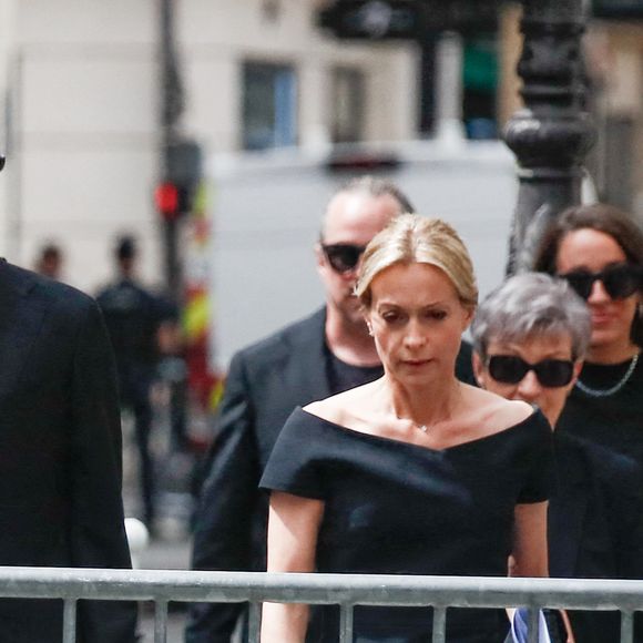 Audrey Crespo-Mara et ses fils Sekou et Lamine - Arrivées aux obsèques de Thierry Ardisson en l’église Saint-Roch de Paris, France, le 17 juillet 2025. © Clovis-Jacovides/Bestimage