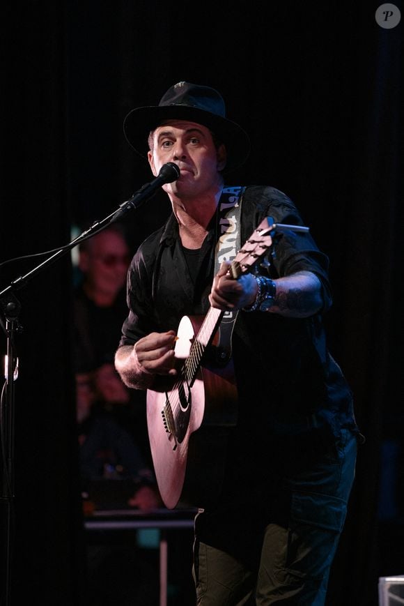 Exclusif - Manu Lanvin - Gérard Lanvin en concert lors de sa tournée "On The Road Again" à la Maison Folie de Beaulieu de Lomme le 16 novembre 2023. © Stéphane Vansteenkiste/Bestimage