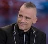Son père était présent pour un moment particulièrement symbolique puisqu’il l’a accompagnée jusqu’à l’autel. 

Eros Ramazzotti sur le plateau de l'émission TV "Che tempo che Fa" à Milan. Le 7 mai 2016