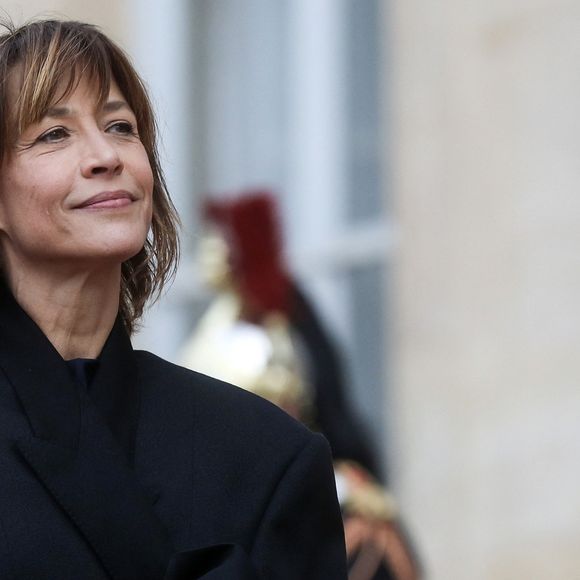 Son dernier ouvrage en date a récemment été récompensé par un prix littéraire

L'actrice Sophie Marceau - Arrivée des invités au dîner d'Etat en l'honneur du président chinois Xi Jinping et de sa femme la Première Dame Peng Liyuan au palais présidentiel de l'Elysée à Paris, France, le 6 mai 2024. © Stéphane Lemouton / Bestimage