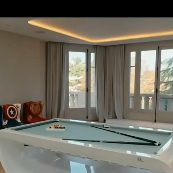 Ancienne propriété de Cyril Hanouna, captures d'écrans TBT9