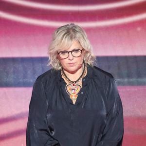 Laurence Boccolini n'est pas en pleine forme.

Exclusif - Laurence Boccolini - Tournage de l'émission "Sketch Story", présentée par L.Boccolini.
© Jack Tribeca / Bestimage