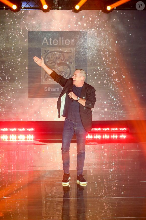 Garou - Défilé du 10ème anniversaire du Casa Fashion Show au Sofitel Casablanca Tour Blanche à Casablanca, Maroc, le 14 mai 2022. C’est une édition inédite placée sous le Haut Patronage de Sa Majesté le Roi Mohammed VI, avec un véritable show rétrospectif, concocté par les couturiers présents lors de cet évènement. Invités à se pencher sur leur parcours respectifs, ils donneront à voir des collections interrogeant leur identité et leurs inspirations avec des pièces d’anthologie, affichant leur différence dans un air familier, comme un vibrant hommage à une carrière brillamment menée… Et parce que le Casa Fashion Show se veut le miroir d’une société plurielle, joviale, audacieuse et avant-gardiste, il ne s’agira pas de présenter un simple défilé, mais un véritable show combinant mode, musique et danse. © Da Silva-Doignon/Bestimage