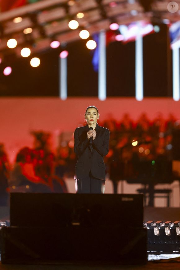 Exclusif - Olivia Ruiz - Emission "Le concert pour la paix" sur les Champs-Elysées à Paris, retransmis en direct sur France 2, le 8 mai 2025.
Crédit : Christophe Clovis - Pierre Perusseau / Bestimage