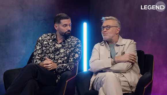 Et d'avouer avoir parfois du mal à sortir de sa zone de confort : "Il faut se rendre à l'évidence, je trouve toujours des excuses pour ne pas sociabiliser et puis pour ne pas voir les gens en général. 

Hugo Manos et Laurent Ruquier parlent mariage et bébé dans "Legend"