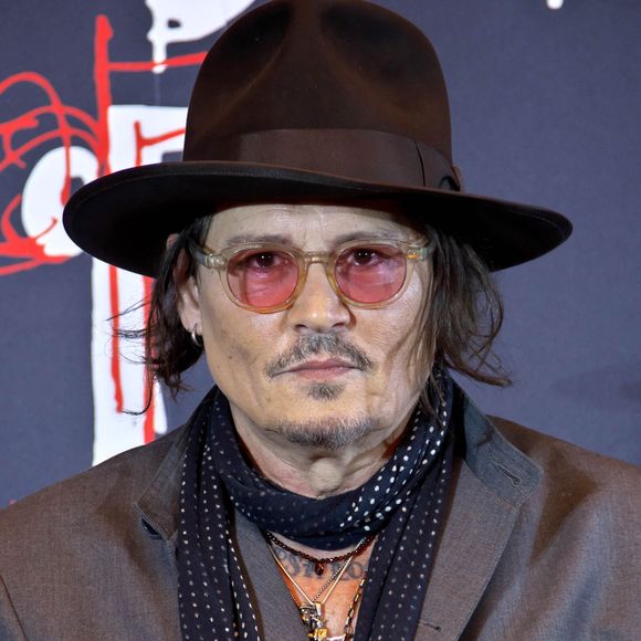 Johnny Depp donne une conférence de presse pour son exposition "A Bunch of Stuff" à Tokyo (Japon), le 27 novembre 2025.

Action Press / Bestimage