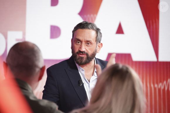 Exclusif - Cyril Hanouna, sur le plateau de l’émission « TPMP » présentée par C.Hanouna et diffusée en direct sur Youtube et sur toutes les box (SFR, FREE, MyCanal etc), Paris, France, le 04 mars 2025. © Jack Tribeca / Bestimage