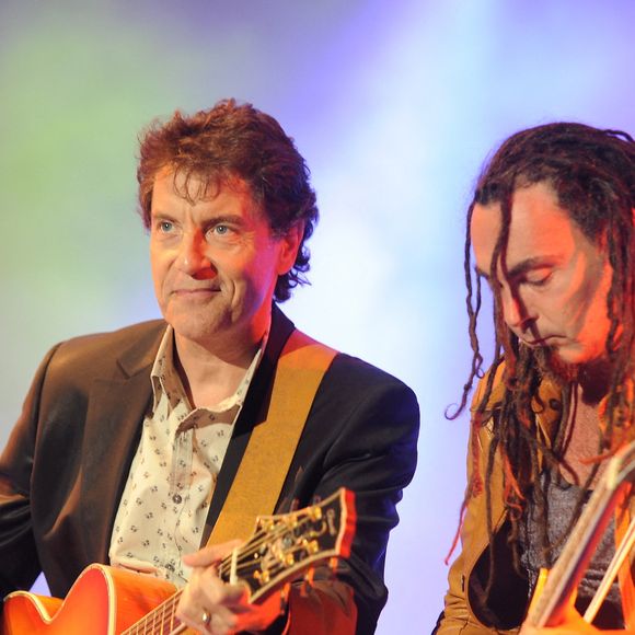 Francis Cabrel se produit en direct au Paléo Festival à Nyon, en Suisse, le 25 juillet 2009. Photo Loona/ABACAPRESS.COM