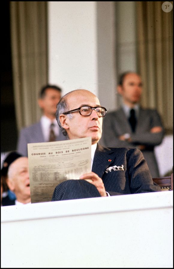 Archives : Valery Giscard d'Estaing au prix de l'arc de triomphe @ANGELI-RINDOFF / BESTIMAGE
