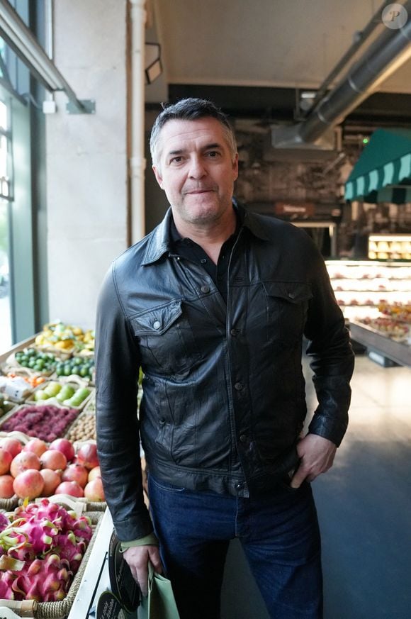 Cette pause thalasso précède son départ pour un long tournage de deux mois en Belgique.

Arnaud Ducret - Inauguration du flagship mon.marché.fr rue Réaumur à Paris.

© Anne-Sophie Guebey / Bestimage