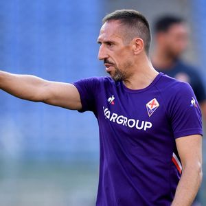 "C’était tellement grave que j’avais des trous dans la jambe", a-t-il notamment déclaré

Franck Ribéry - Match de football "AS Roma vs ACF Fiorentina" - Serie A. Le 26 juillet 2020
© Inside / Panoramic / Bestimage